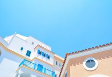 45 Outdoor Kitchen and Patio Design Ideas